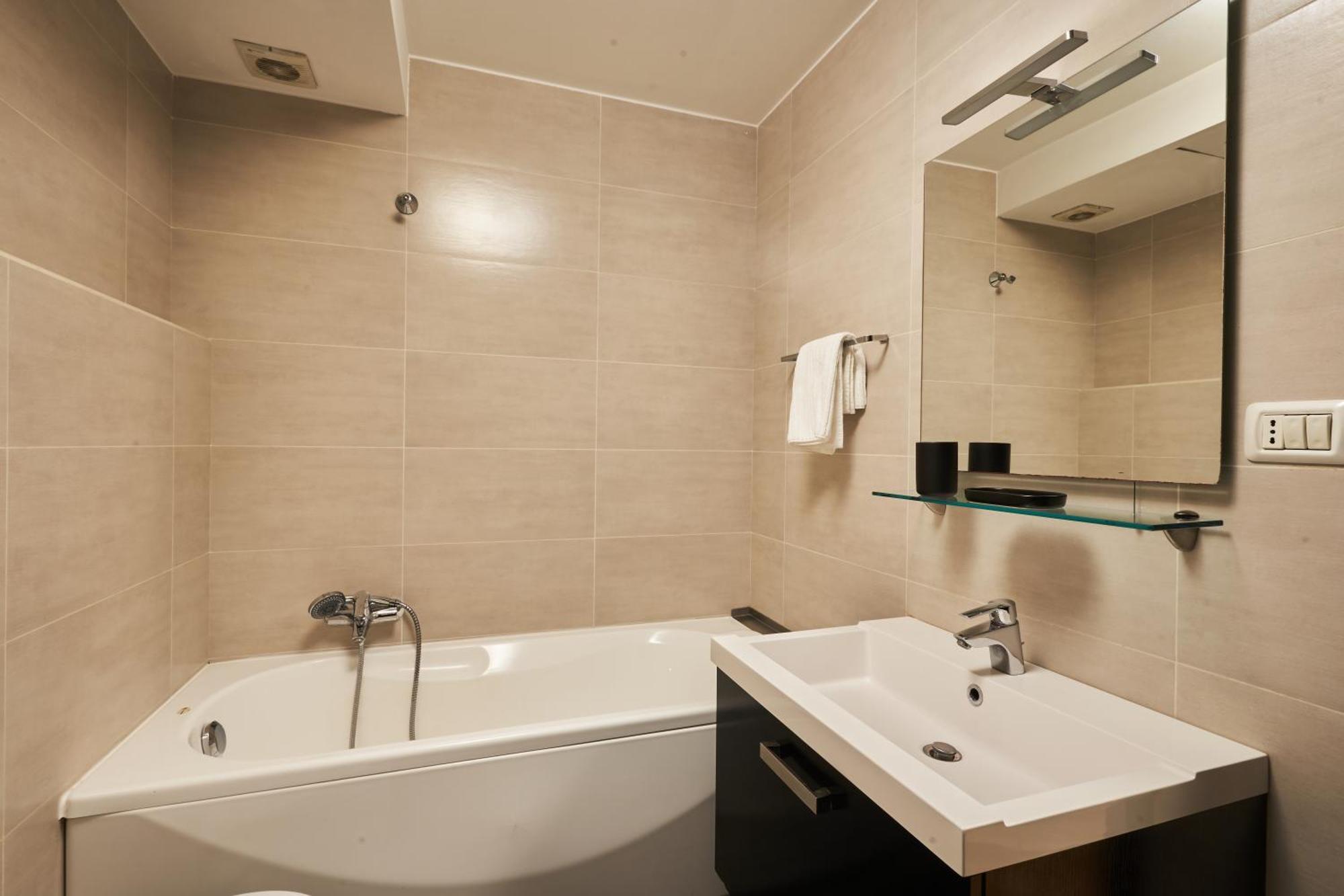 Gallery Suite The Turin Center Apartment 5 Floor, Free Garage, Big Terrace Екстериор снимка